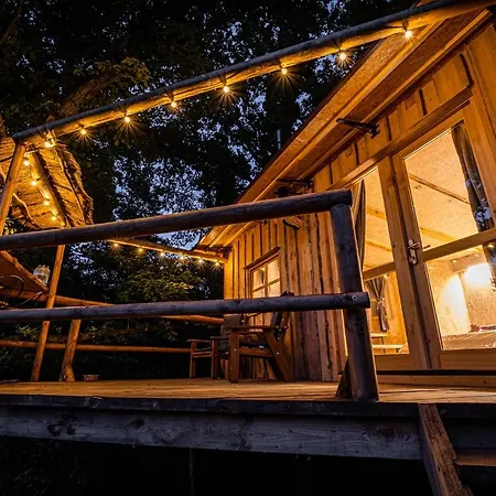 Baracek Na Strome - Ubytovani V Korunach Stromu, Treehouse