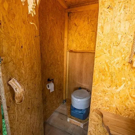 Baracek Na Strome - Ubytovani V Korunach Stromu, Treehouse *