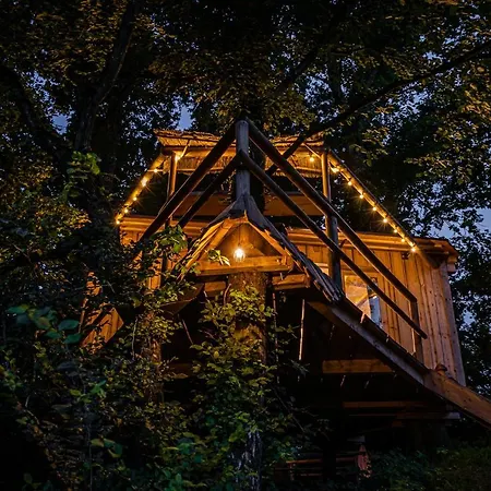 Campsite Baracek Na Strome - Ubytovani V Korunach Stromu, Treehouse *