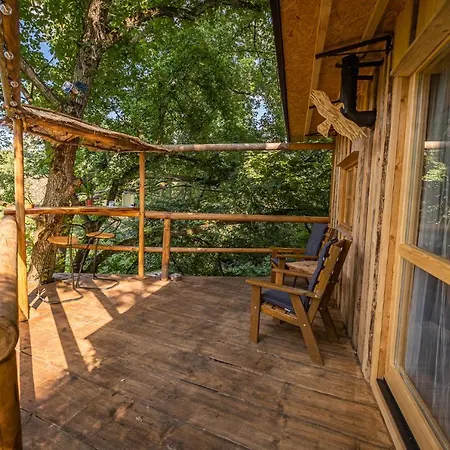 Baracek Na Strome - Ubytovani V Korunach Stromu, Treehouse