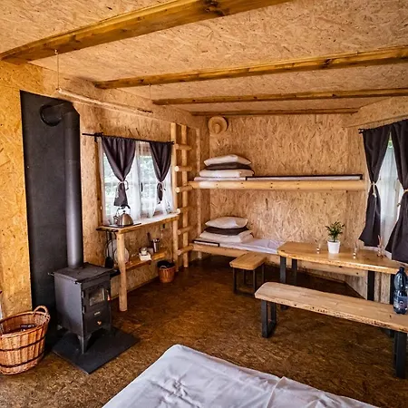 Campsite Baracek Na Strome - Ubytovani V Korunach Stromu, Treehouse *